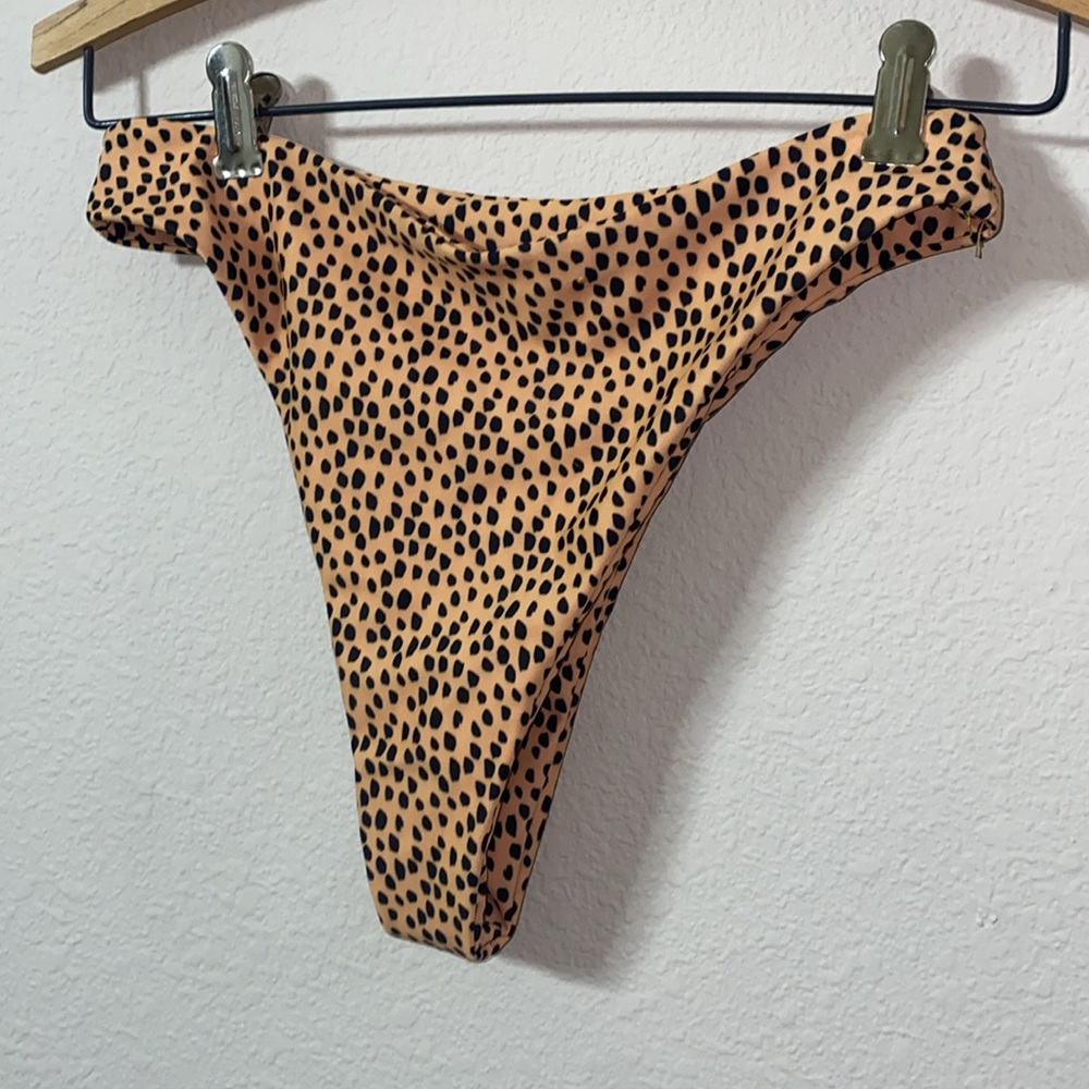 đBrown leopard bikini bottoms size 6! - Picture 6 of 8